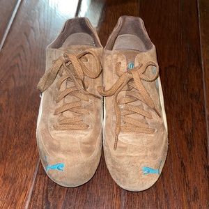 Vintage PUMAS Sneakers